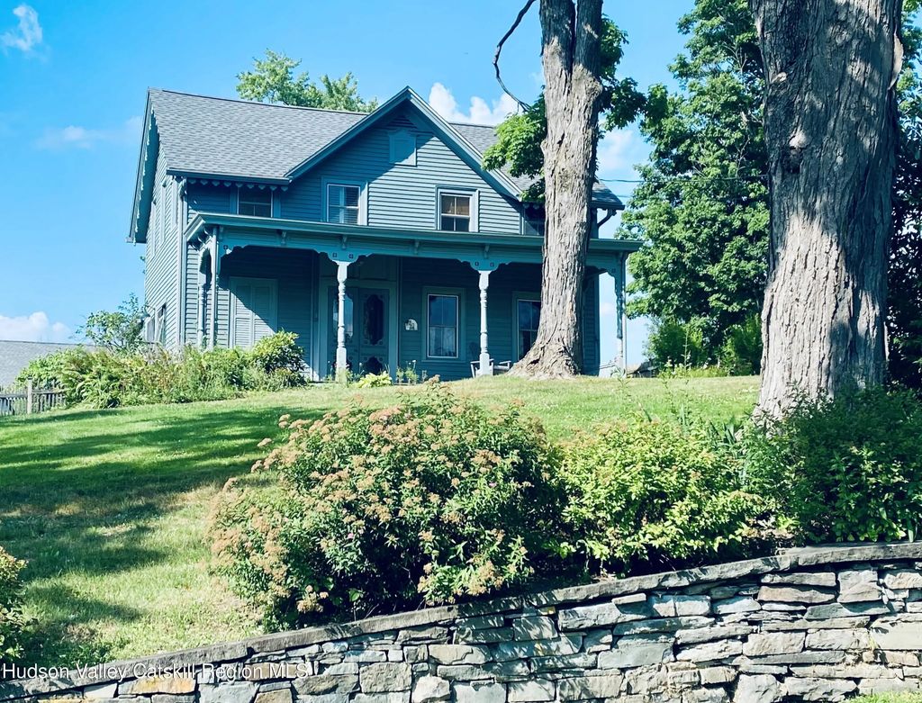 40 Young America Road, Germantown