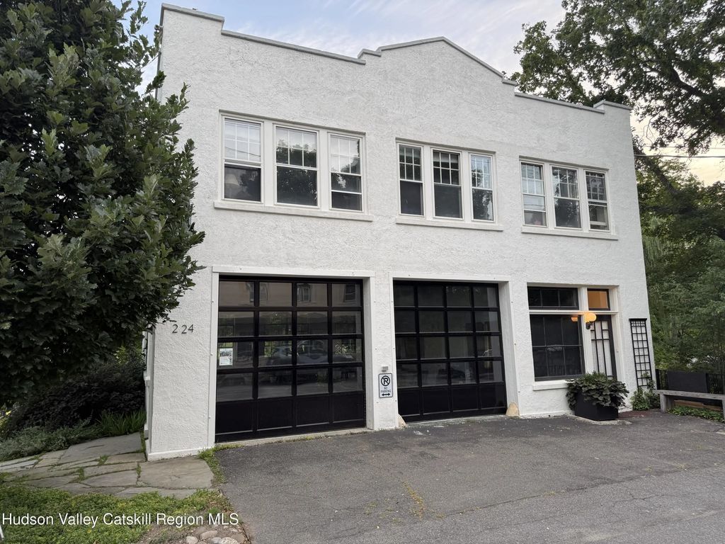 224 Main Street, Germantown