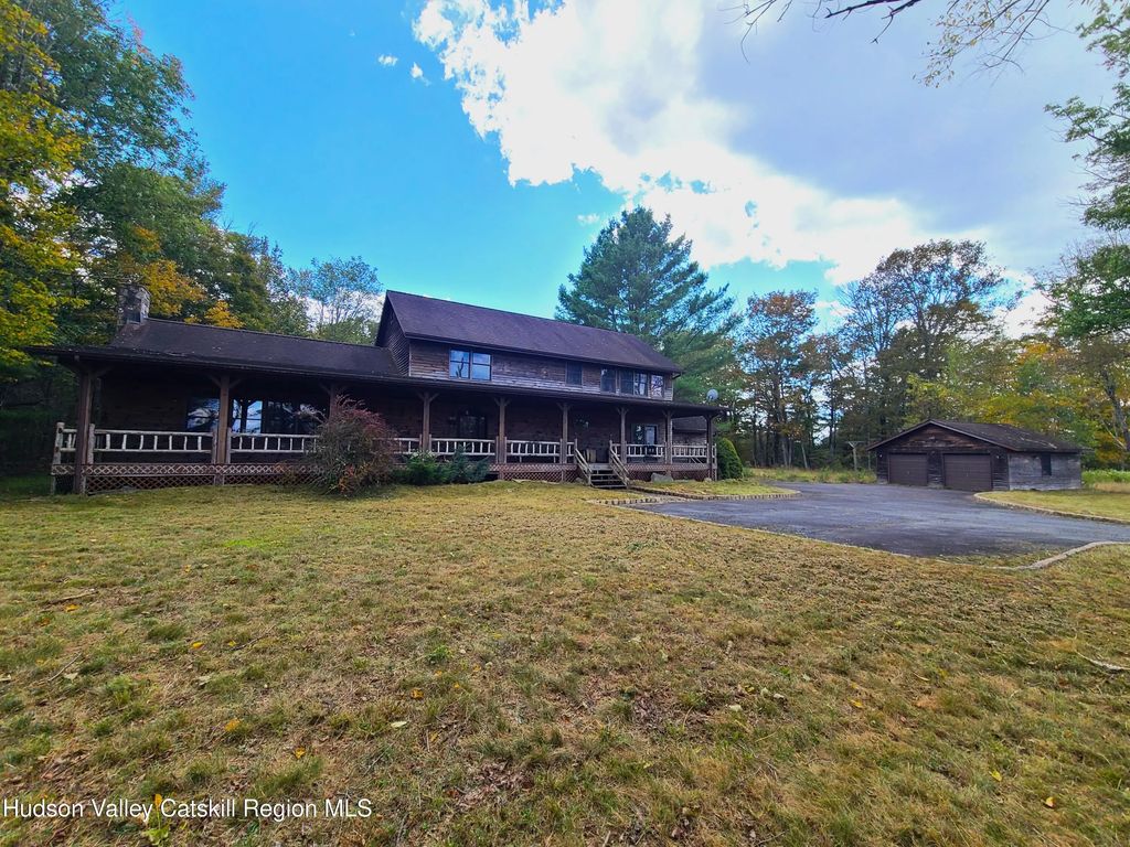 118 Hilltop Road, Monticello
