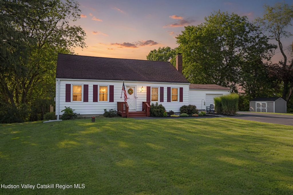 67 Gleason Boulevard, Pleasant Valley