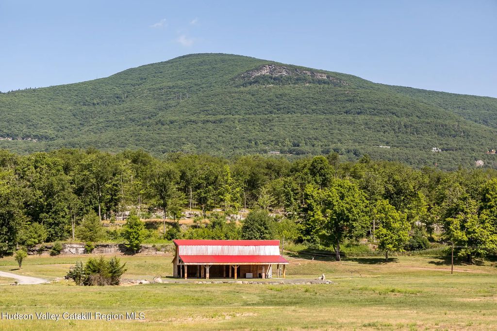 74 Goat Hill Road, Saugerties