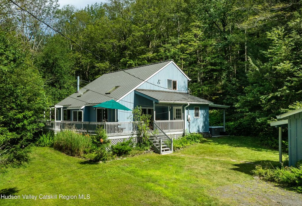 1152 Roaring Brook Lane, Fleischmanns