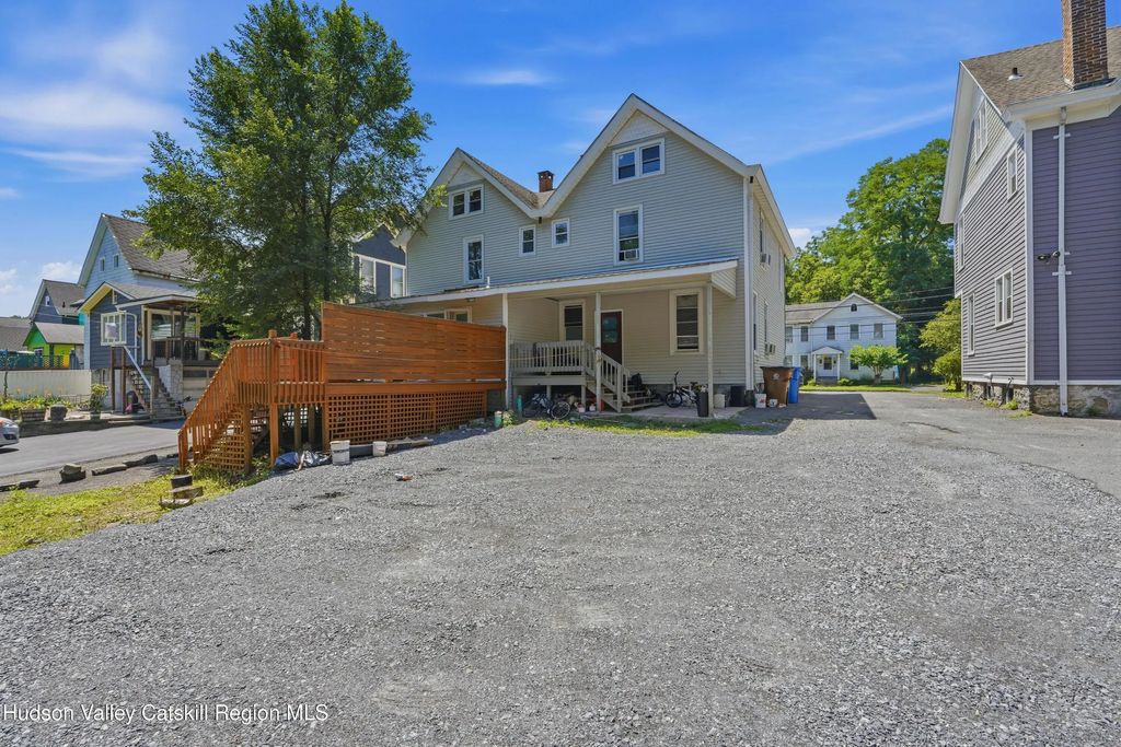 160 Washington Avenue, Kingston