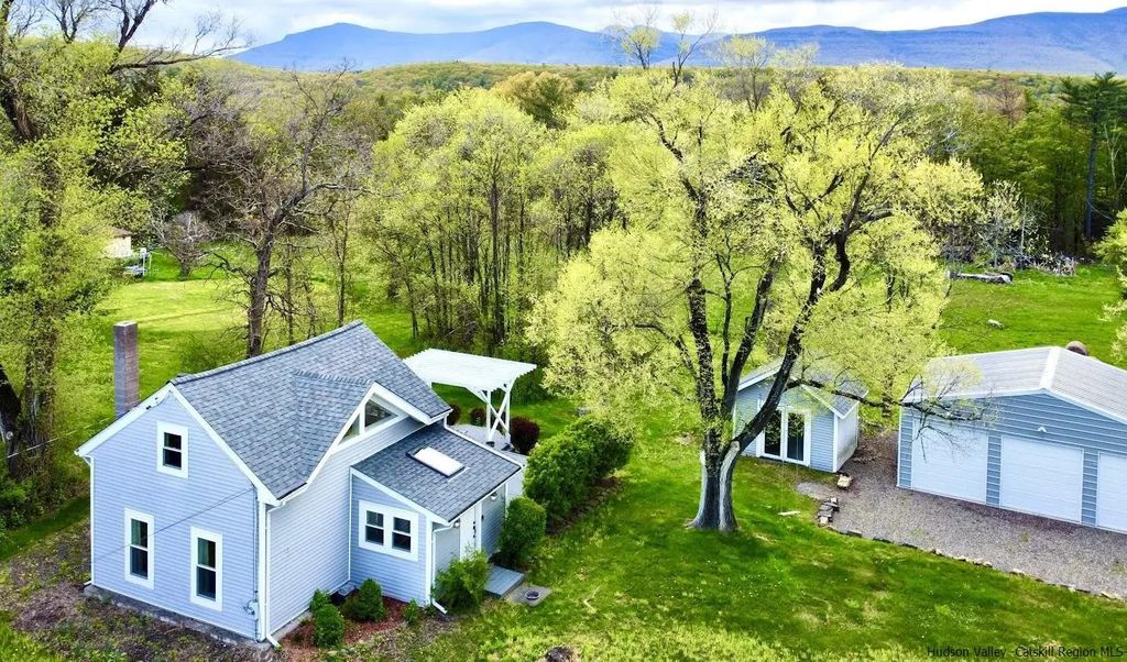 3 Dave Elliot Road, Saugerties