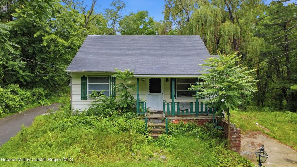 2625 New York 32, Kingston