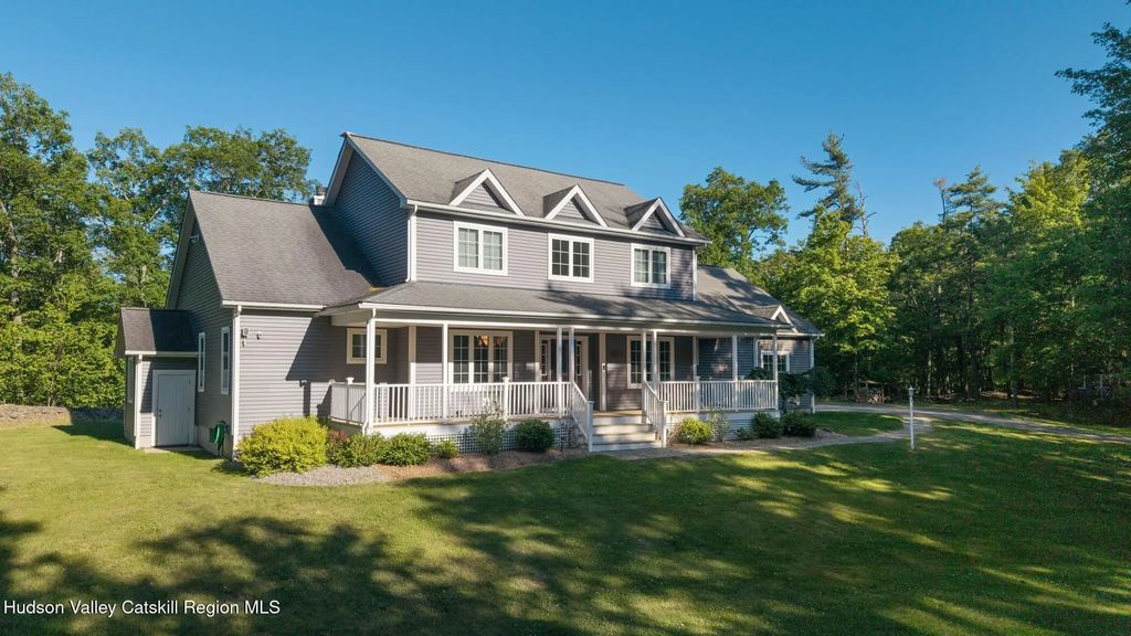 33 Cranberry Lane, Saugerties