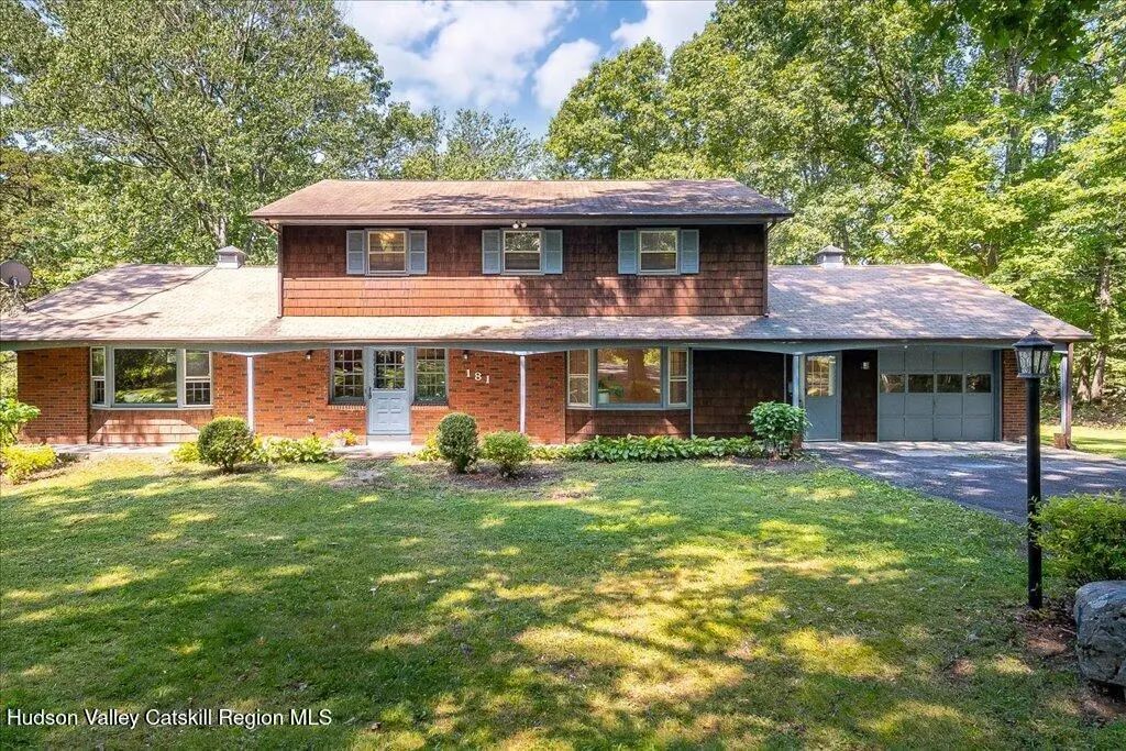 181 N Putt Corners Road, New Paltz