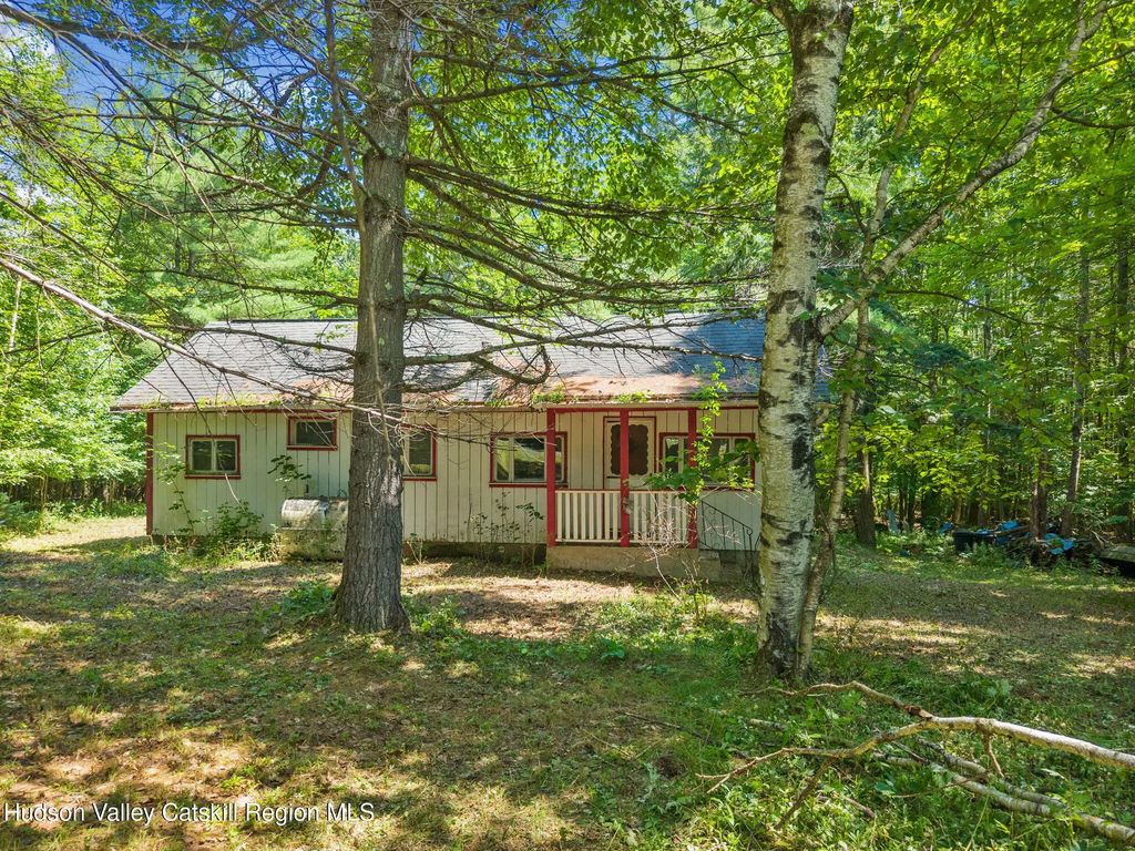 404 Posson Hill Road, Middleburgh