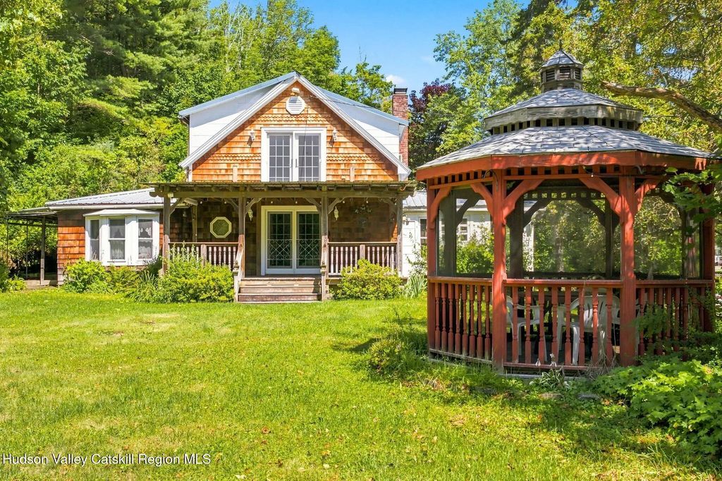 9 Rossitz Road, Shandaken