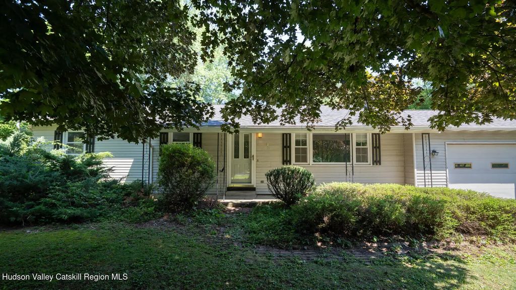 21 Cross Street, Kinderhook
