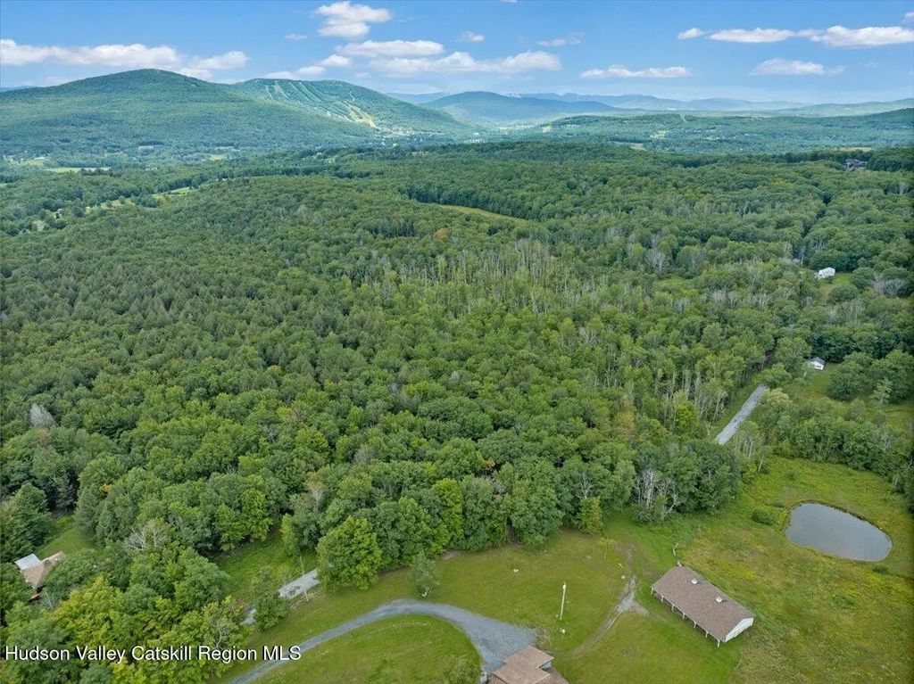 2 Estate View Drive, Windham