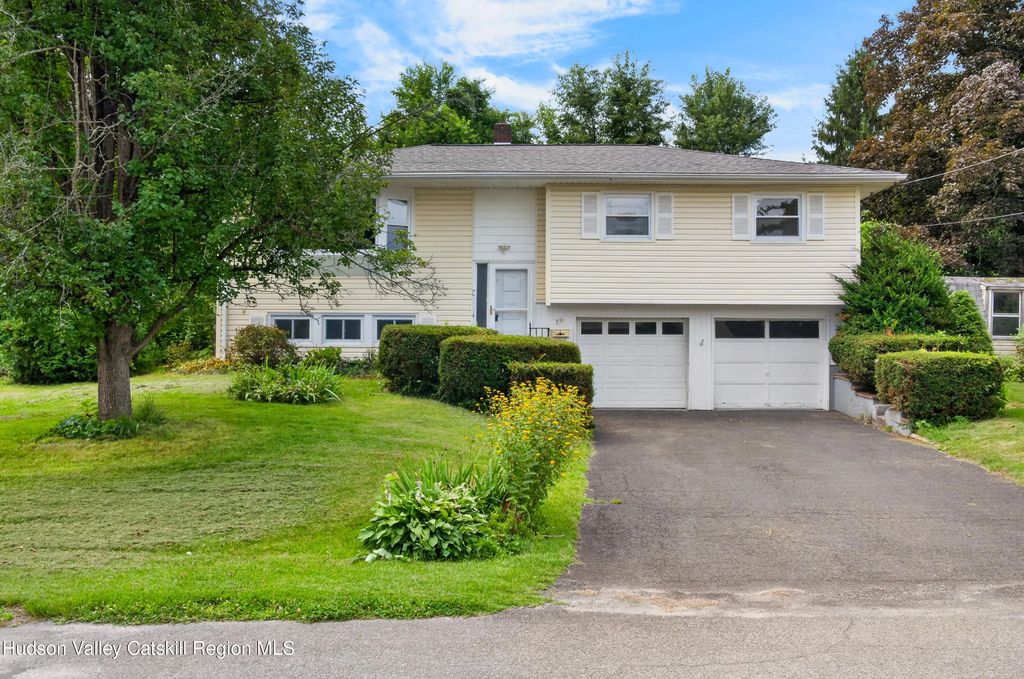 19 Louis Avenue, Saugerties
