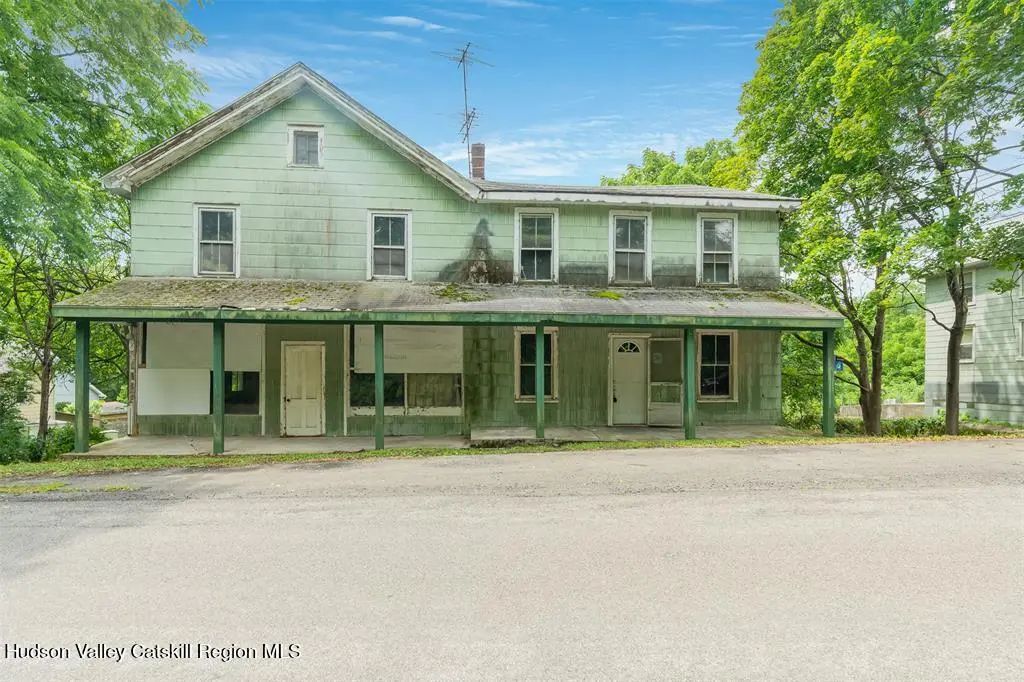 50 Maple Street, Catskill