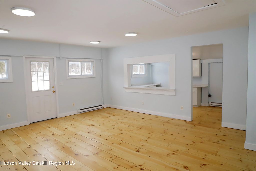 7217 Albany Post Road, Red Hook