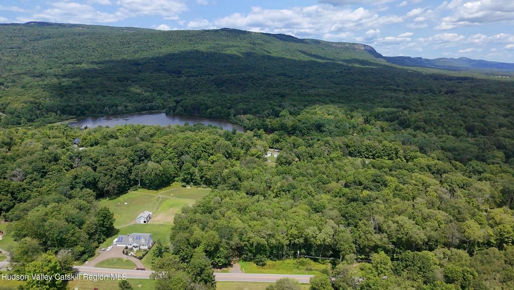 276 Tillson Lake Road, Wallkill