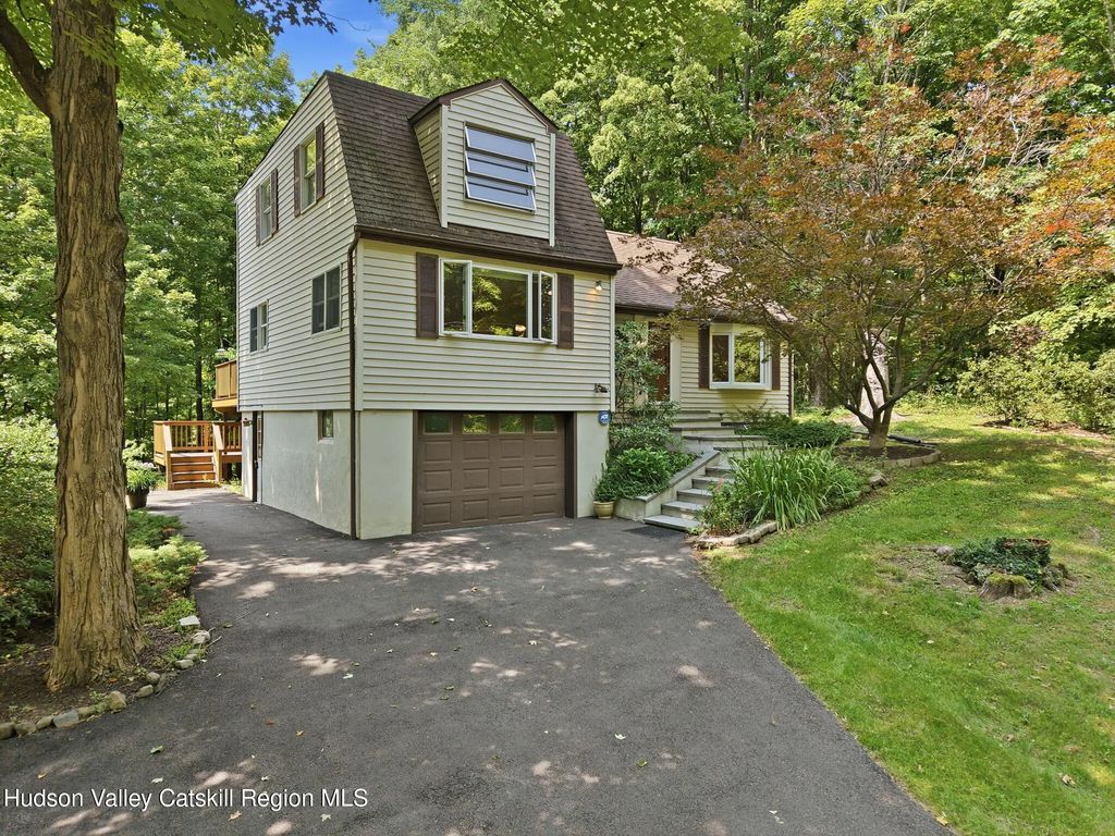 307 Old Kingston Road, New Paltz