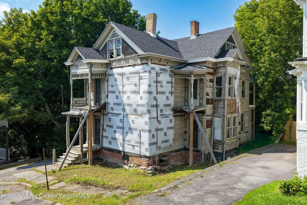 11 Summit Avenue, Catskill