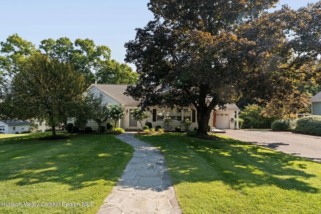 67 Dunneman Avenue, Kingston
