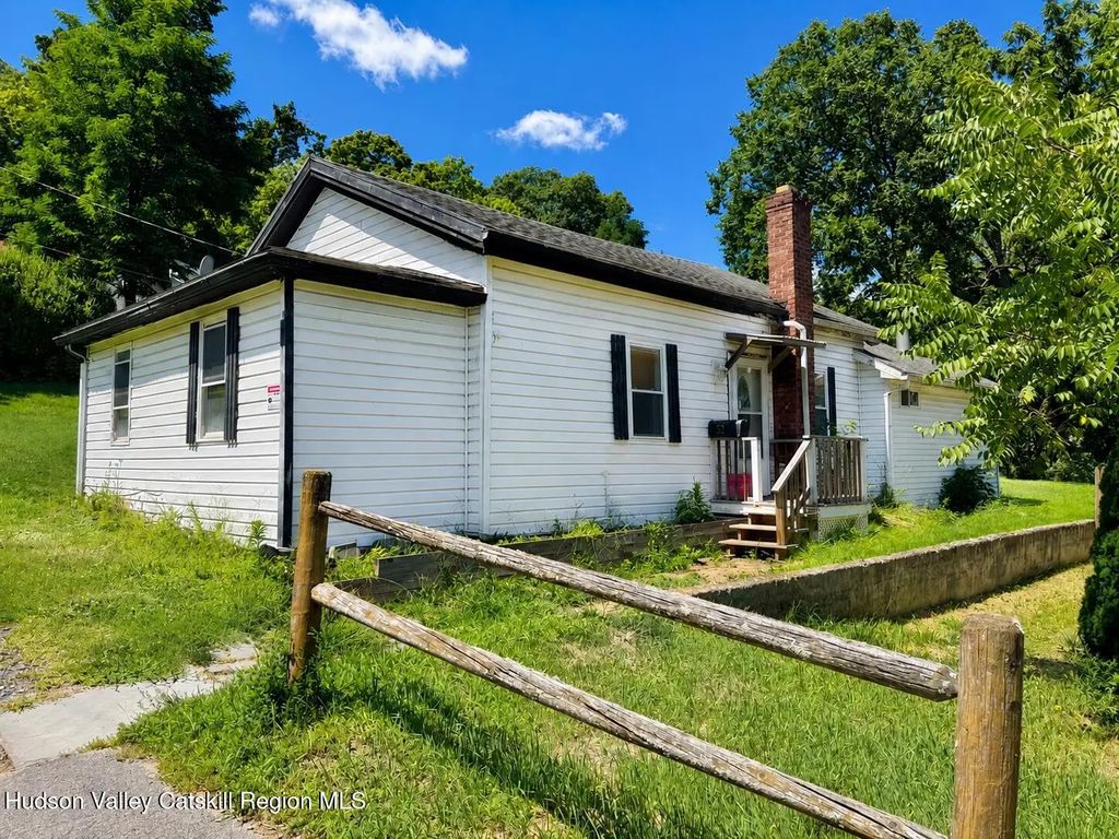 52 New Street, Coxsackie