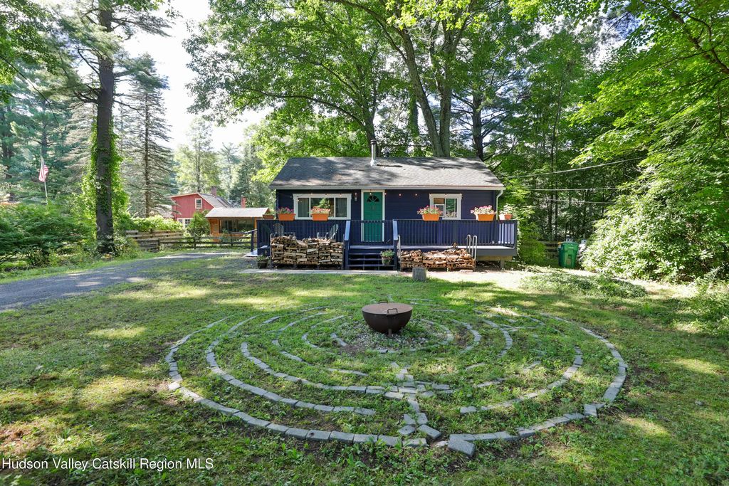 1017 Veterans Way, Phoenicia