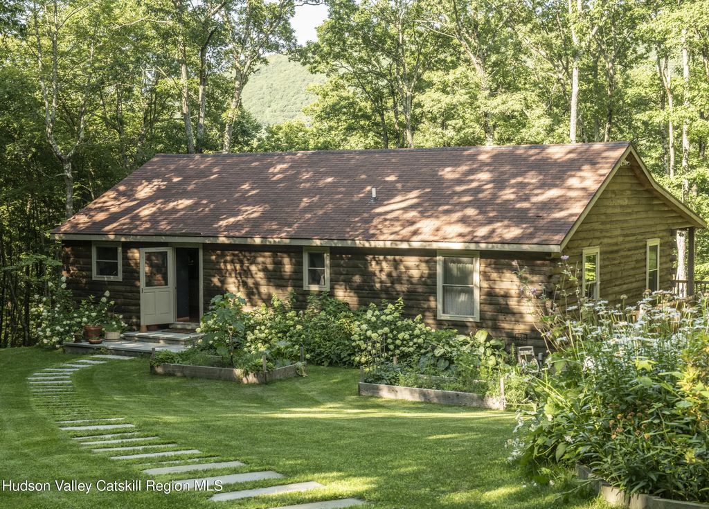 46 Miller Brook Lane, Copake Falls