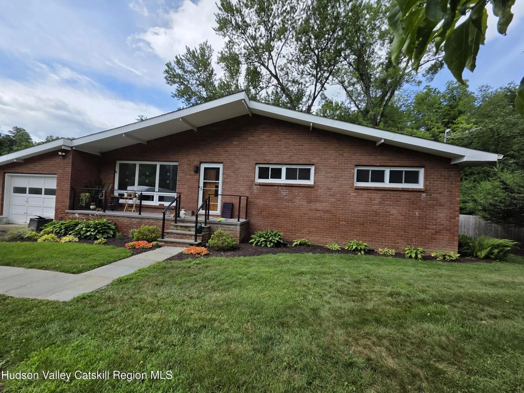199 Ashokan Road, Kingston