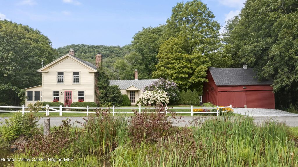 40 Beebe Pond Road, Chatham