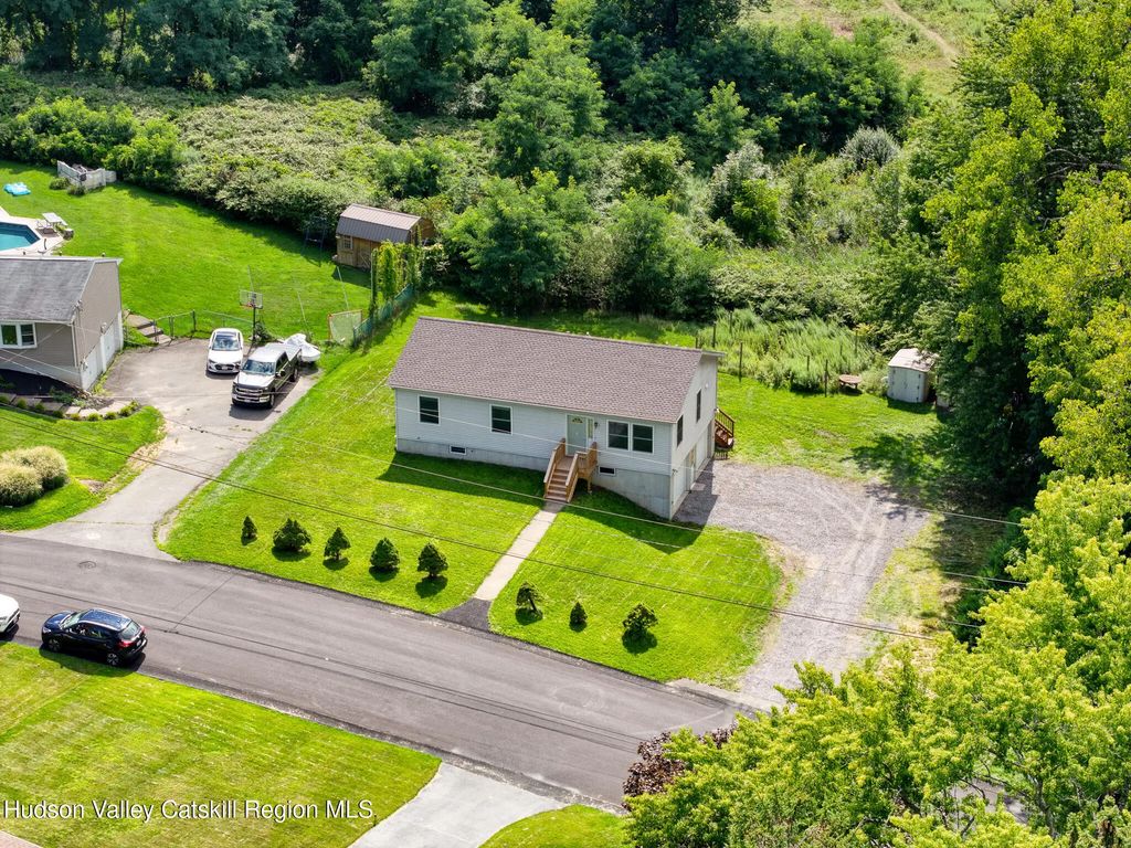 200 Doris Street, Port Ewen