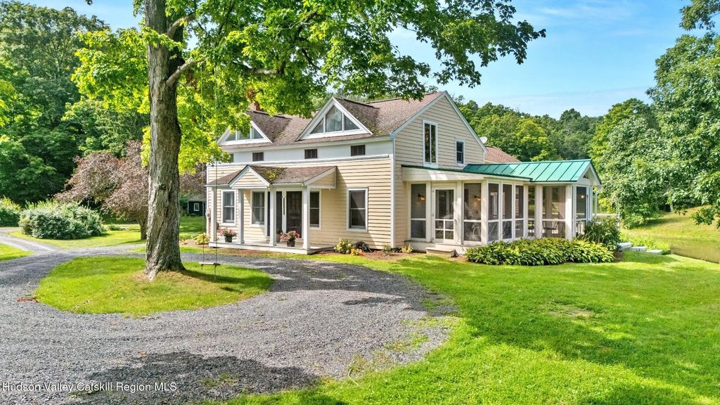 220 Woods Drive, Ancramdale