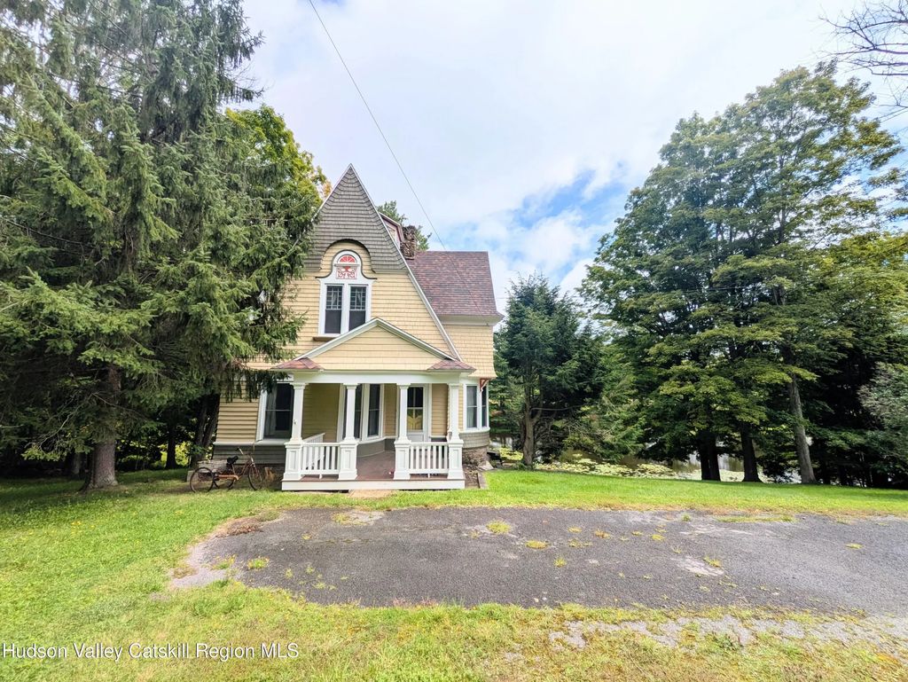 28647 State Route 23, Stamford