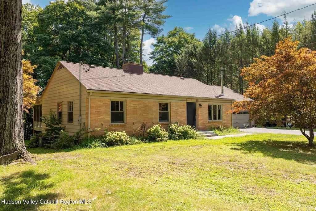 19 Pine Tree Road, West Hurley