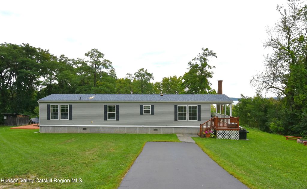 200 Willow Street, Kingston