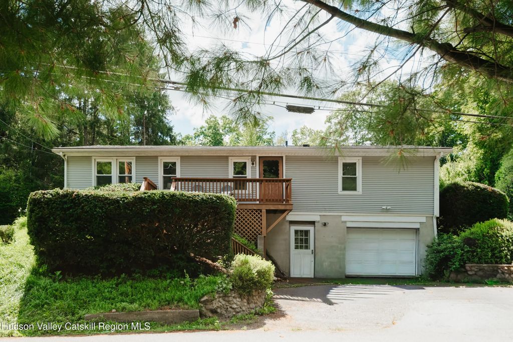 90 Lake Amenia Road, Amenia