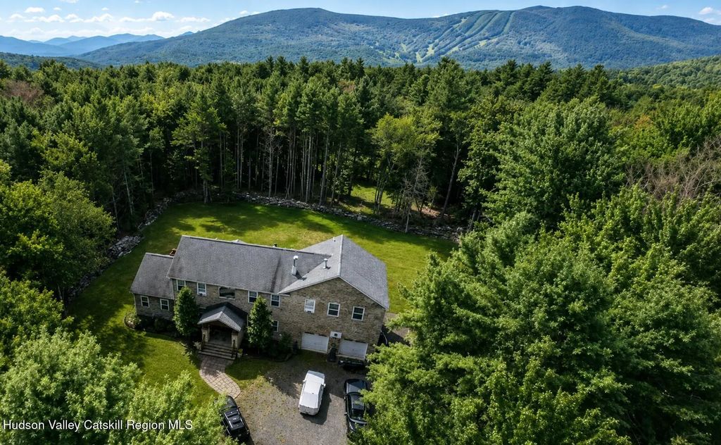 11 Vining Heights Road, Windham