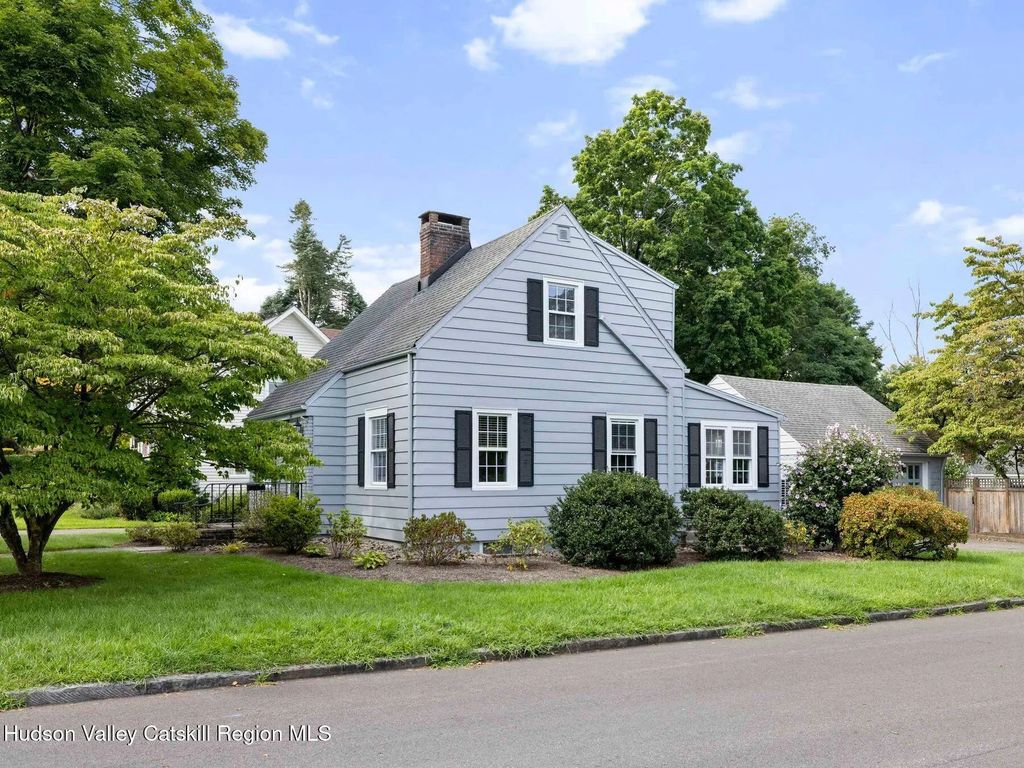 58 Fairmont Avenue, Kingston