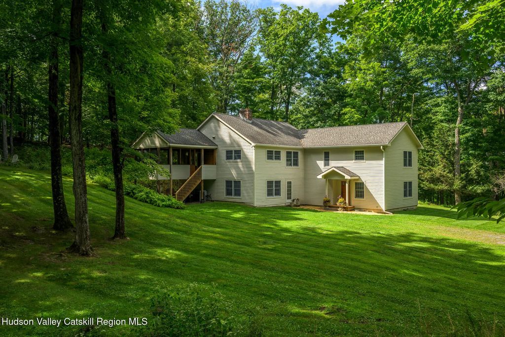 219 Roche Drive, Ancramdale