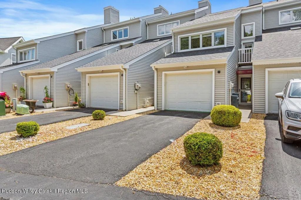 7 Marina Drive, Catskill