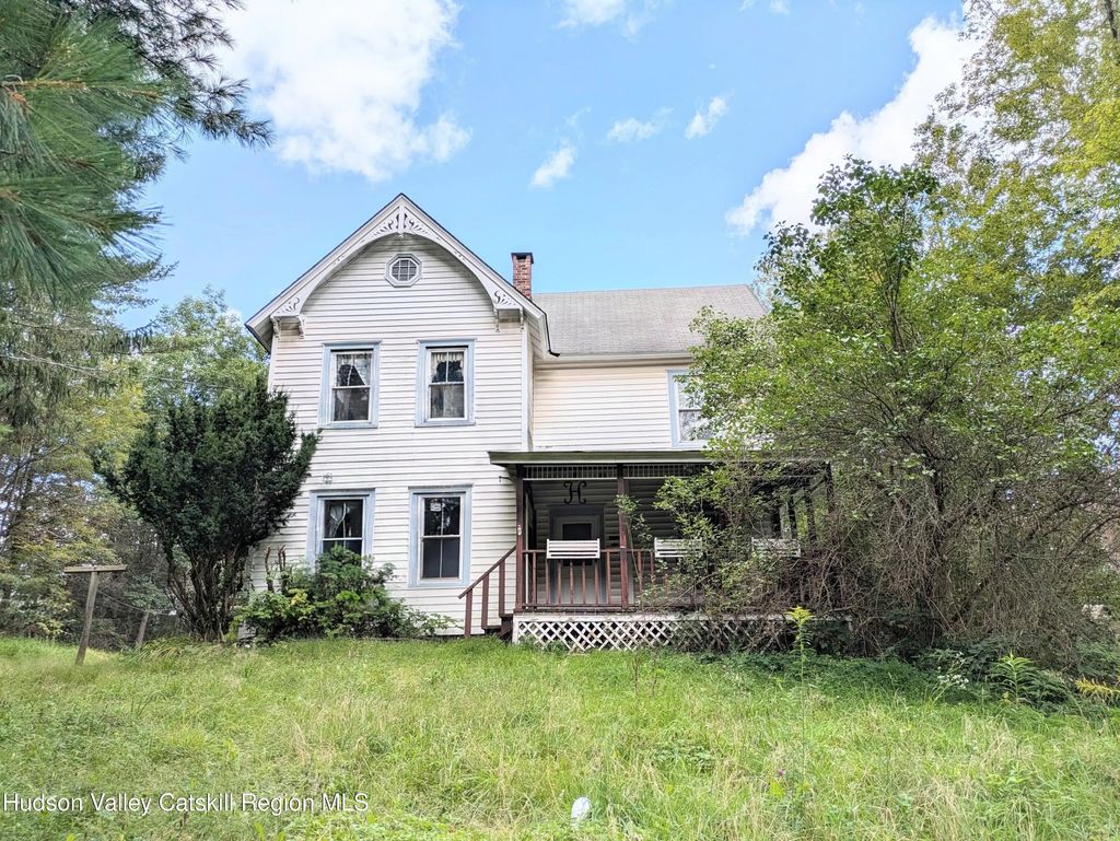 901 Old Route 28, Roxbury