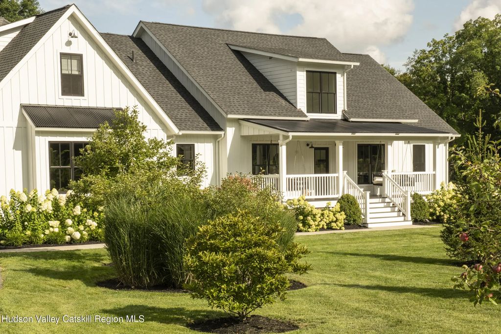 11 Crimson Hill, Rhinebeck