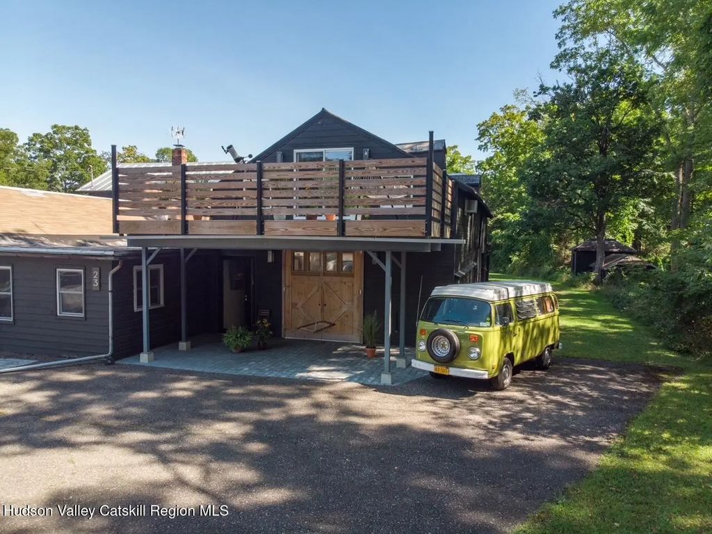 23 Rothermel Lane, Kinderhook