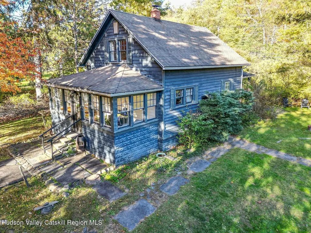 3209 Route 212 1, Bearsville