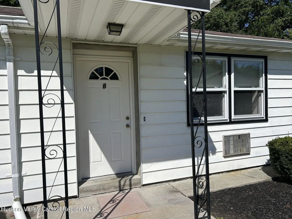 635 South Street 8, Highland