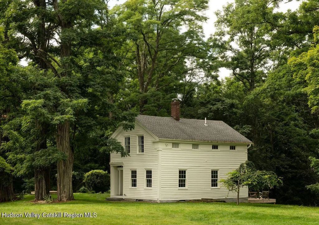 203 Big Woods Road, Freehold