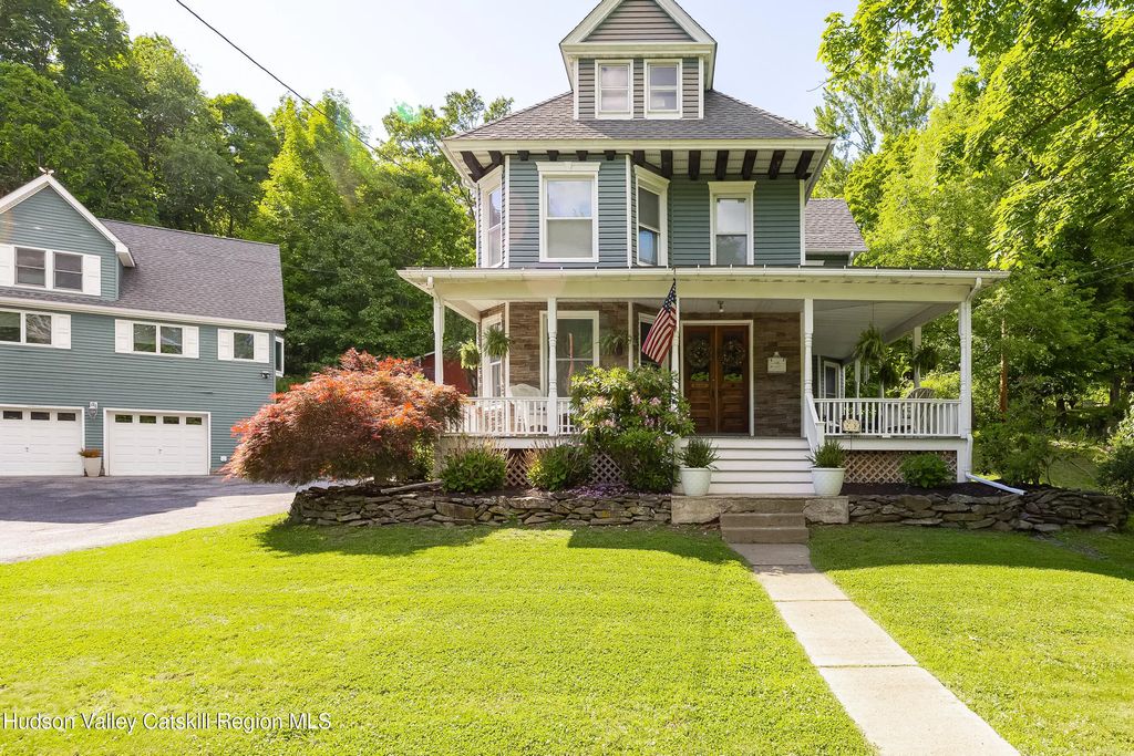 125 Vineyard Avenue, Highland