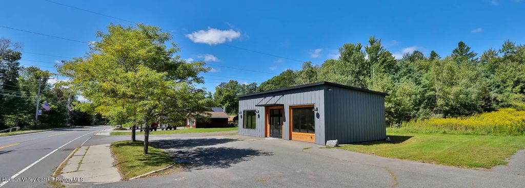 6194 Main Street, Tannersville