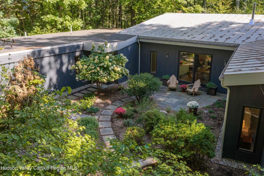 10 Trout Creek Road, Kerhonkson