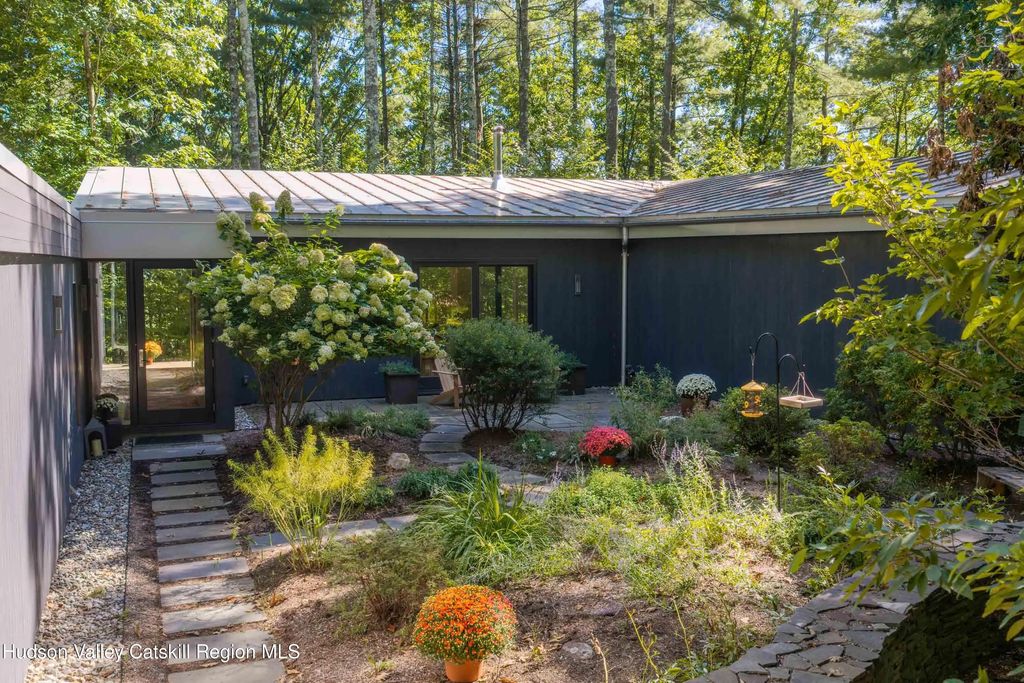 10 Trout Creek Road, Kerhonkson