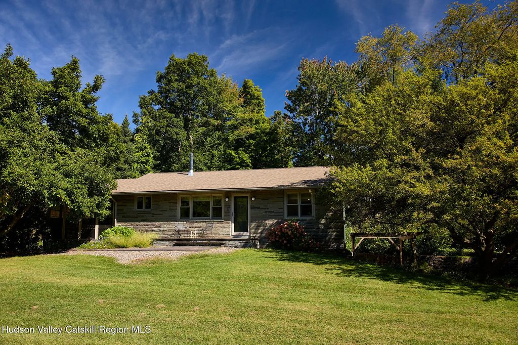 17 Amato Lane, Highland