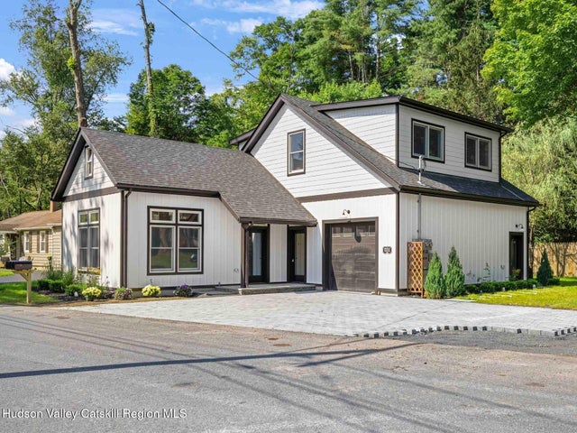 267 Tinker Street, Woodstock