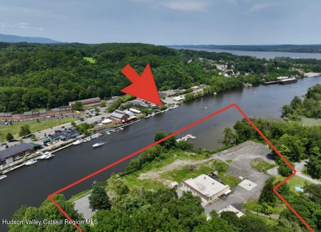 15 N Broadway, Port Ewen